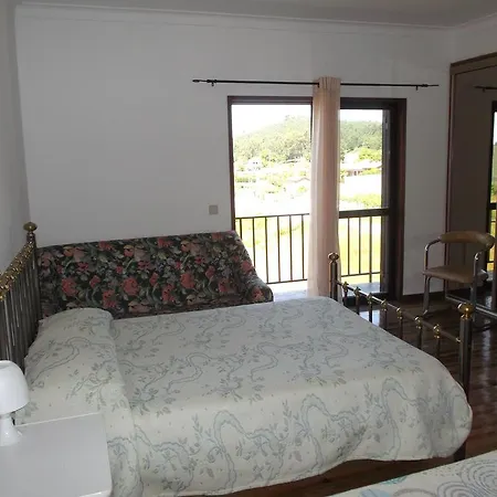 Albergue Constantino Al Paredes de Coura Exterior photo